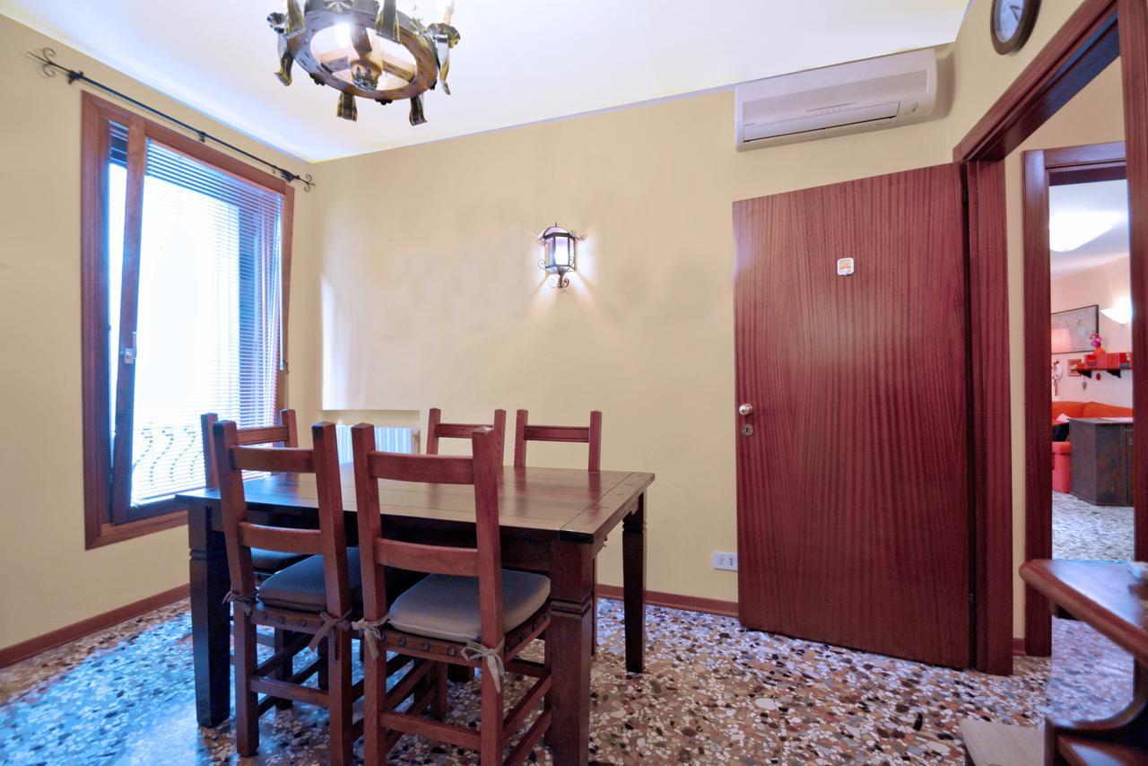 Апартаменти Ve.N.I.Ce Cera Casa Della Zia Венеція Екстер'єр фото