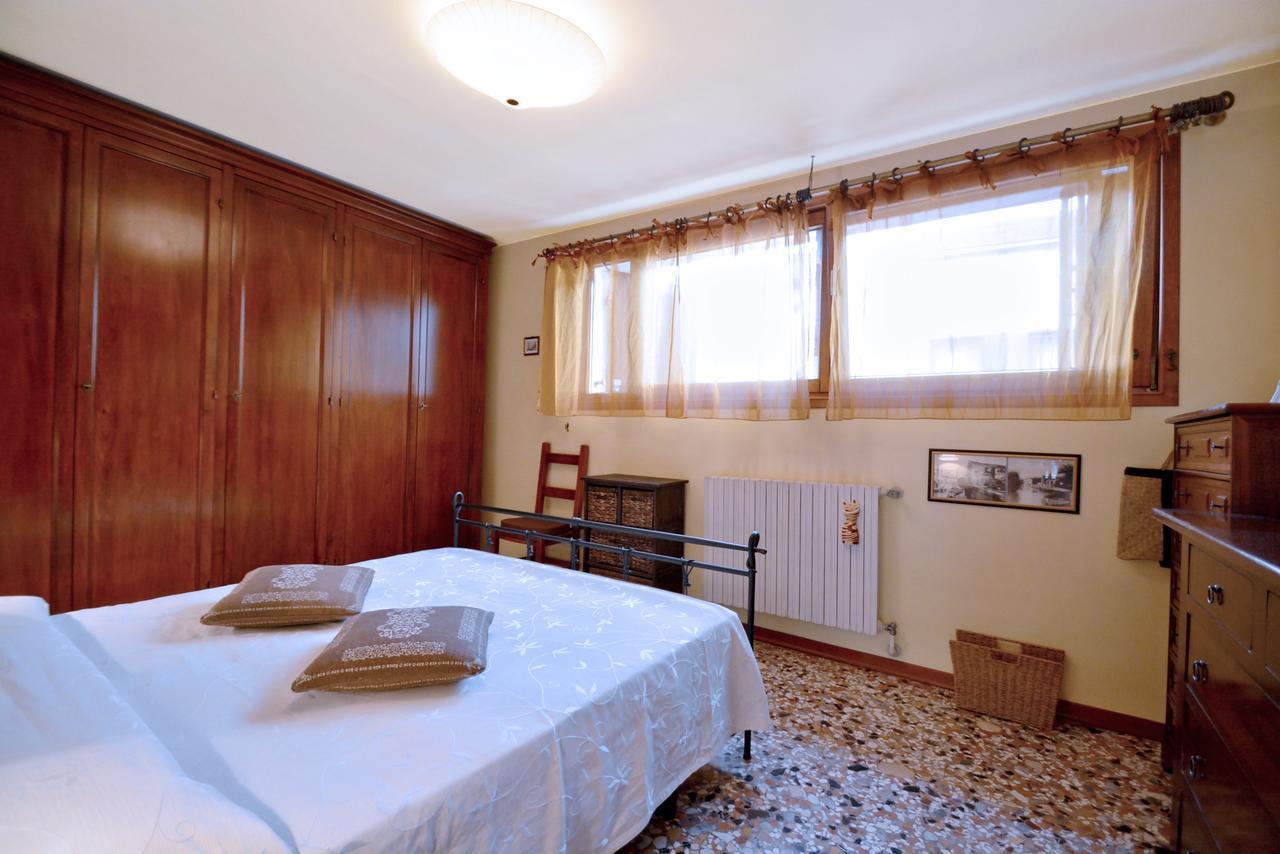Апартаменти Ve.N.I.Ce Cera Casa Della Zia Венеція Екстер'єр фото